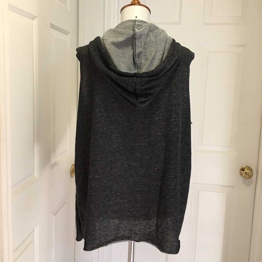 7 items for $25 Distress Hooded Vest - Picture 5 of 8